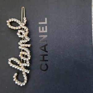 🩷chanel rhinestone & pearl hair clip (gold)